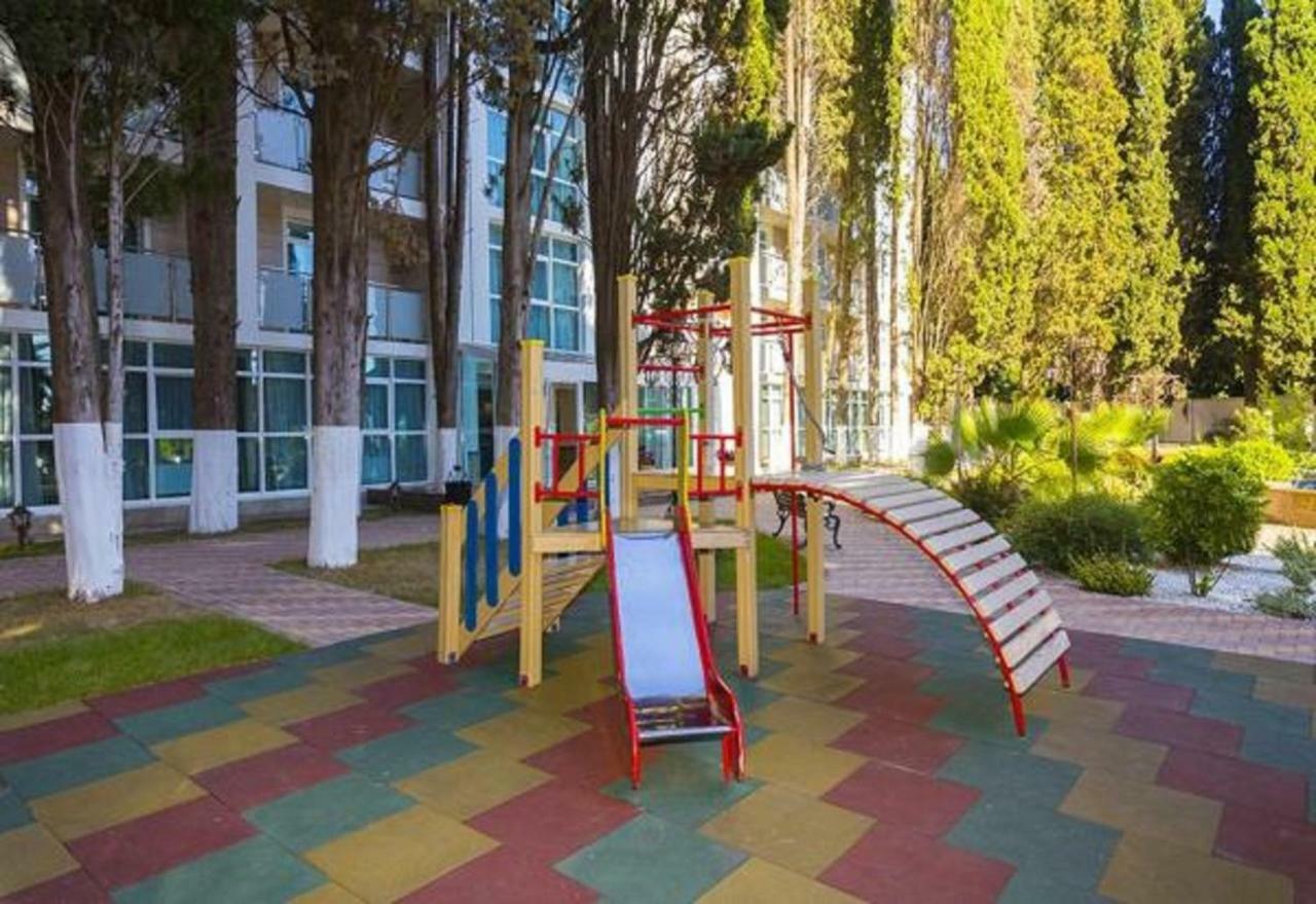 Hotel Cheluskintsev 가그라 외부 사진